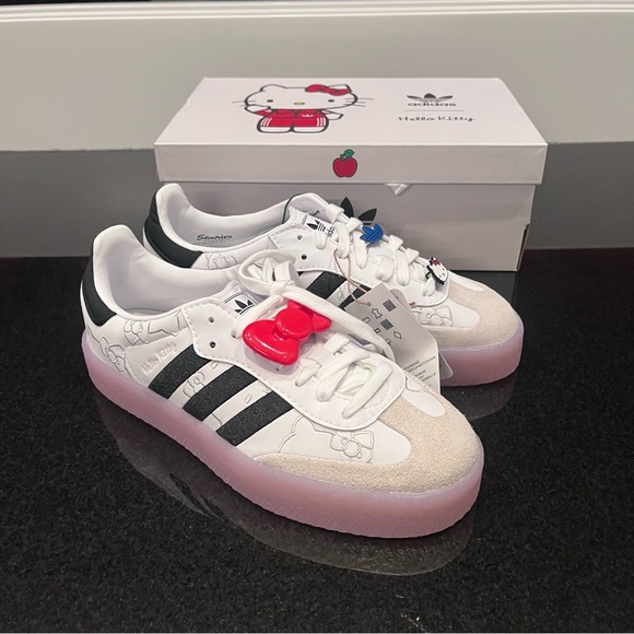 Hello Kitty x Wmns Sambae 'White Black Clear Pink - Picture 1 of 6